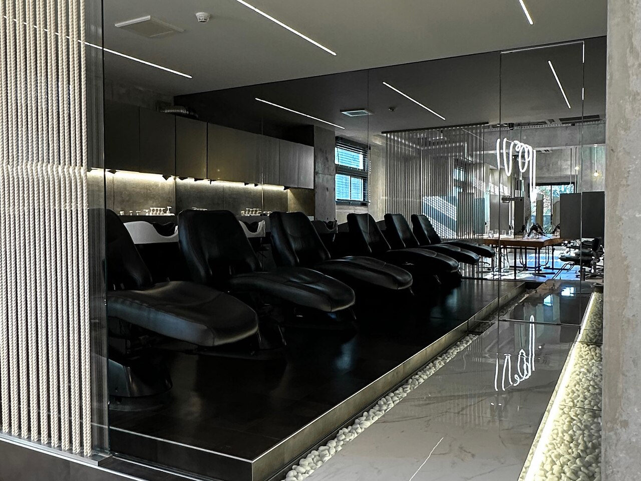 Interior view 3